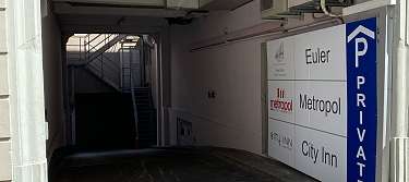 Pakhaus Manz Prvacy Hotels Basel Einfahrt Küchengasse