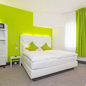 Deluxe double room twin bed